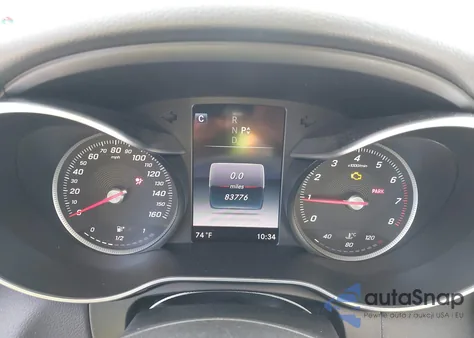 2016 Mercedes-Benz C 300 4Matic z USA, uszkodzony, nr VIN 55SWF4KB3GU116494